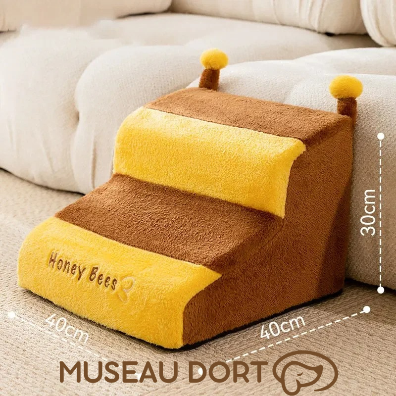 Escalier antidérapant motif abeille pour chien, 2 marches, dimensions 40x40x30 cm. Disponible chez Museau Dort