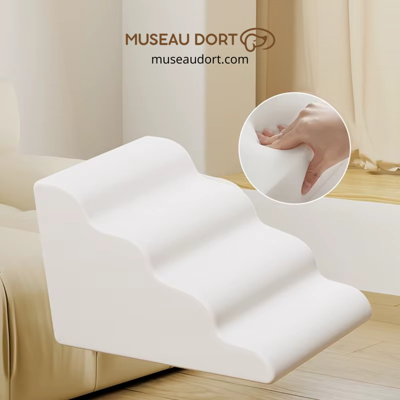 Escalier pour chien en mousse souple offrant un appui confortable et stable pour préserver les articulations, Museau Dort