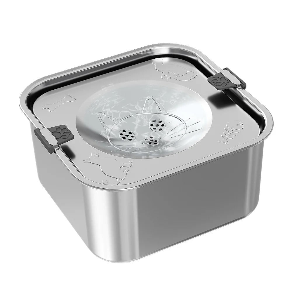 Gamelle pour chien en acier inoxydable 3L avec disque anti-éclaboussure, idéale pour garder l’eau propre et éviter les débordements. Disponible chez Museau Dort.