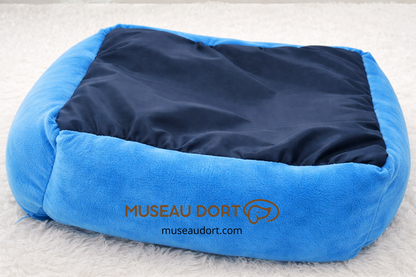 Lit pour chien Stitch bleu avec coussin lavable et base antidérapante, couchage confortable Museau Dort