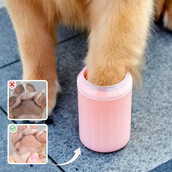Chien utilisant un lave-patte rose avec comparatif avant/après nettoyage des coussinets – Disponible chez Museau Dort