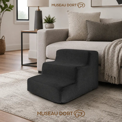 Escalier en mousse noir pour chien 3 marches dans salon moderne, housse lavable pour canapé et lit bas, Museau Dort