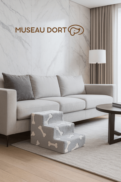 Escalier pour chien 3 marches en mousse douce placé dans un salon moderne près du canapé, design élégant, Museau Dort