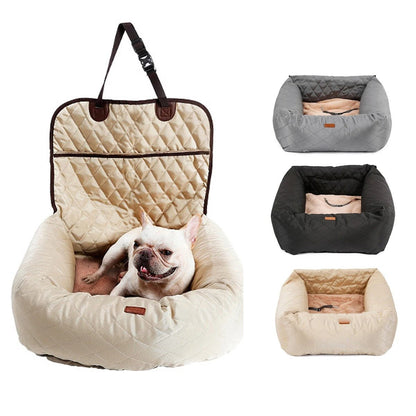 Lit et Siège Auto pour Chien : Le Confort 2 en 1 pour Votre Compagnon - Museau dort