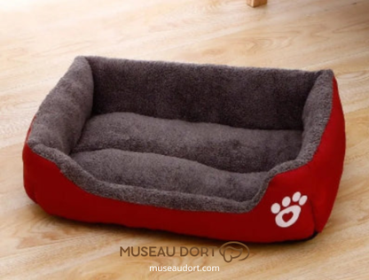 lit-pour-chien-cocon-rouge-interieur.