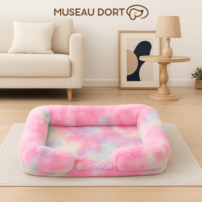Lit pour chien confortable et orthopédique rose psychédélique dans salon moderne couchage doux et stable MuseauDort