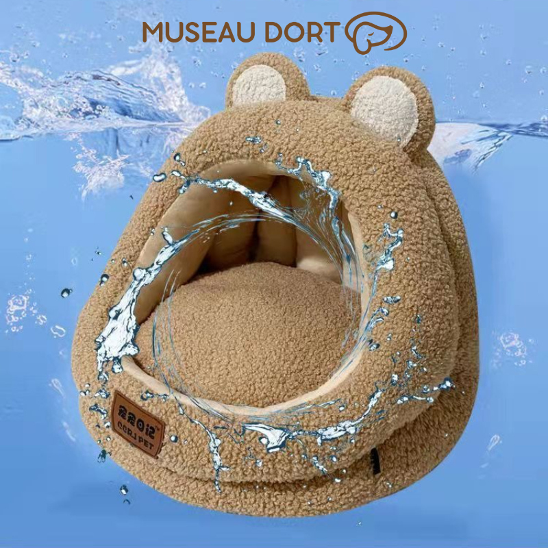 Niche intérieure chien maison d’ours lavable et résistante à l’eau – Disponible chez Museau Dort