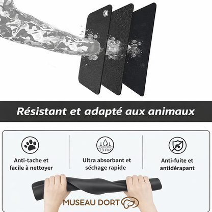 Tapis gamelle chien résistant et adapté aux animaux avec surface anti tache absorbante et base antidérapante, Museau Dort