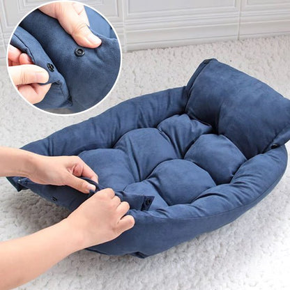 Tapis pour chien bleu modulable avec boutons pression, transformable en lit ou coussin selon les besoins. Museau Dort.